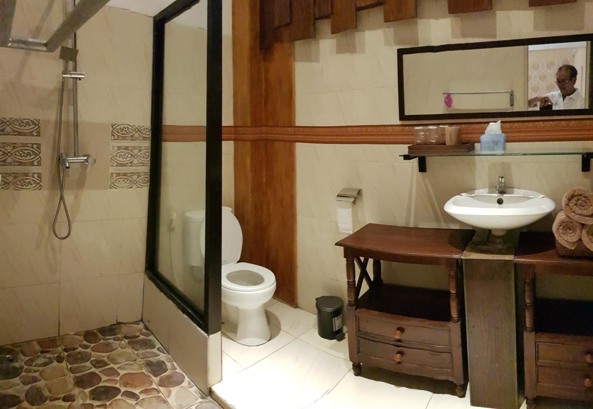 Ethes Coworking - Coliving & Lounge Hotel Ngaglik Buitenkant foto