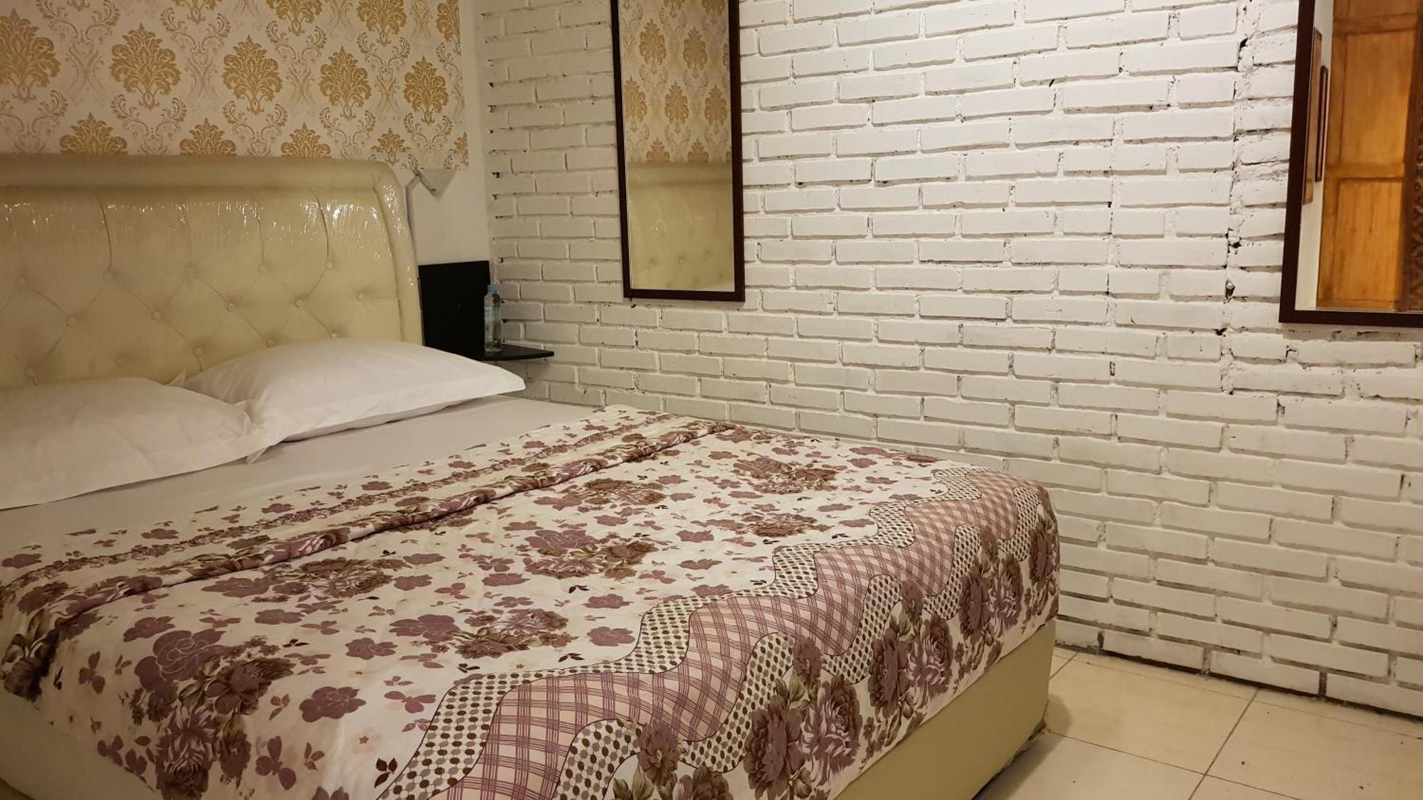Ethes Coworking - Coliving & Lounge Hotel Ngaglik Buitenkant foto